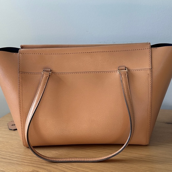 Tory Burch Camel Leather Shoulder Bag - Picture 3 of 3